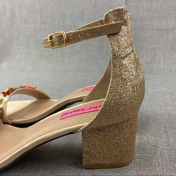 Floral Betsey Johnson Heels - Picture 3 of 4